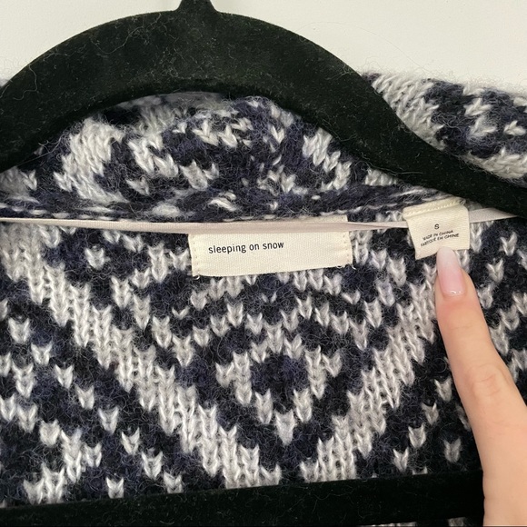 Anthropologie Sleeping on Snow Aztec Cardigan Open Shawl Gray Blue Maroon - Picture 12 of 12